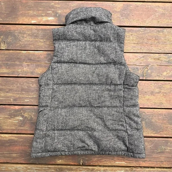 OLD NAVY GRAY HERRINGBONE WOOL BLEND PUFFER VEST SIZE MEDIUM - Picture 3 of 9